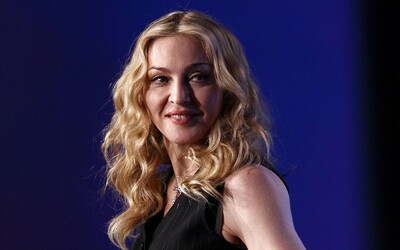 Madonna skončila na JIP, musela posunout tour a stále je v péči lékařů