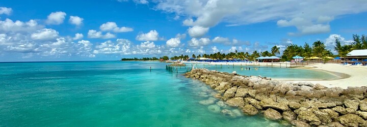 Majetná rodina nabízí mzdu 2,7 milionu korun ročně dvojici, která se jí bude starat o soukromý ostrov na Bahamách