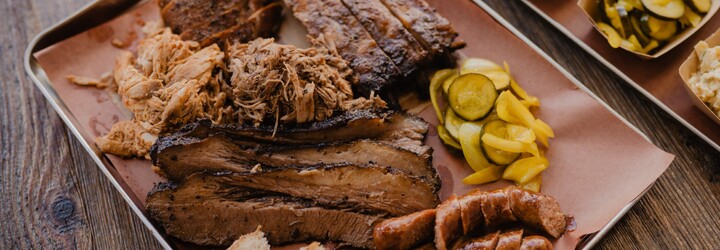 Majiteľ Smokin’ Bob Barbecue: Mäso sa pečie 10 hodín, no rozhodujúcich je až posledných 15 minút