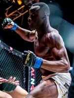 Majster OKTAGONu Losene Keita podpísal zmluvu s UFC. Sľubuje vzrušenie, rýchle KO a opätovný lesk featherweight váhy