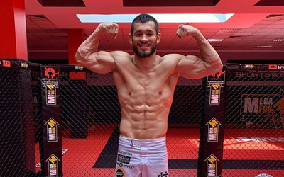 Makhmud Muradov podpísal zmluvu s UFC. Česko-uzbeckému bojovníkovi sa splnil sen