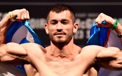 Makhmud Muradov prišiel o európske víza, vraj je nebezpečný pre Česko. MMA zápasník tak nemôže cestovať za dcérou 