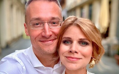 Manželia Zuzana Kovačič Hanzelová a Michal Kovačič oznámili, že sa stanú rodičmi. O radostnú správu sa podelili na Instagrame