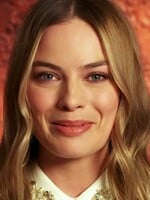Margot Robbie sa premení na 15-metrovú obryňu. Zahrá si v kultovom sci-fi horore od Tima Burtona