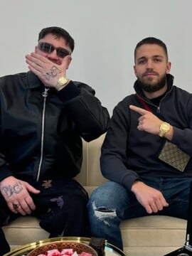 Martin bol vyhadzovač z Dúbravky, teraz predáva luxusné hodinky za desaťtisíce