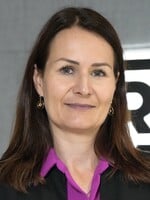 Martina Holečková: Sulík škodí SaS, lebo neodsúdil výroky svojho syna. Végh zmluvu s SPP nedodržal, bola naoko (Rozhovor)