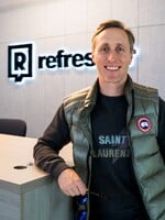 Matej „Sajfa“ Cifra: Tvorcovia by sa nemali báť pýtať si za obsah peniaze, baví ma pohybovať sa na hranici humoru (Rozhovor)