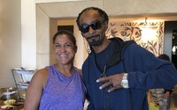 Matka fanúšička si myslela, že sa odfotila so Snoop Doggom. Opak je pravdou