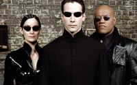 Matrix 4 je podľa Keanu Reevesa príbehom o láske. Budeme cestovať v čase?