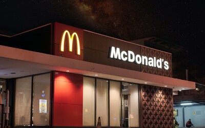 McDonald's oznámil výrazné vylepšenia svojich najznámejších hamburgerov. Takéto dôležité zmeny chce urobiť v procese výroby