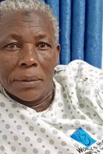 Medicínsky zázrak: 70-ročná Uganďanka porodila zdravé dvojčatá. Otec detí sa zľakol a do nemocnice ani neprišiel