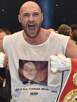 Megazápas jako Mayweather vs. McGregor: Tyson Fury souhlasí s bitvou proti hvězdě UFC