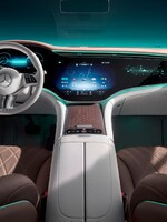 Mercedes-Benz odhalil interiér nového EQE SUV. Dominuje mu obrovský MBUX Hyperscreen