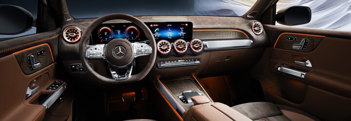 Mercedes predstavuje ďalší úplne nový model. GLB bude akési kompaktné G-čko