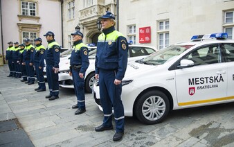 Mestskí policajti by mohli dostať nové právomoci. Po novom by pokutovali rýchlych vodičov
