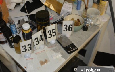 Michalovčanovi doma našli 669 dávok kokaínu, teraz mu hrozí 15 rokov väzenia. Dlhé mesiace veselo obchodoval s narkotikami