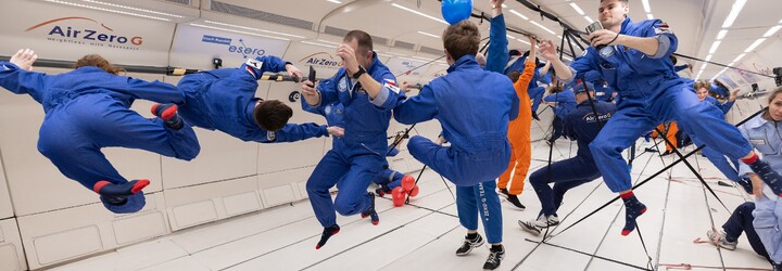 Mikýř ve stavu beztíže. S mladými kadety si vyzkoušel přípravu na cestu do vesmíru
