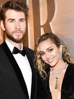 Miley Cyrus se po necelém roce rozvádí s Liamem Hemsworthem