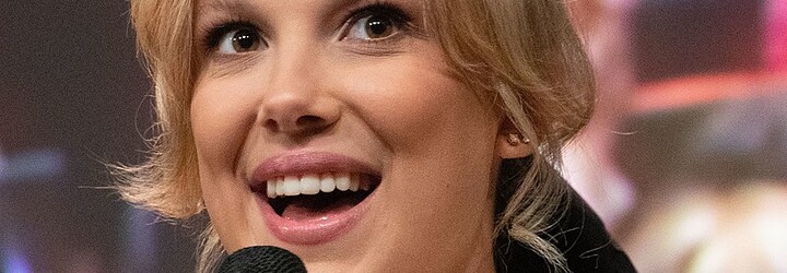 Millie Bobby Brown v slzách. Emotivně se rozloučila se štábem Stranger Things