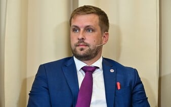 Mimoriadna situácia s lekármi bude v 12 okresoch Slovenska. Minister Šaško priblížil detaily rozhodnutia