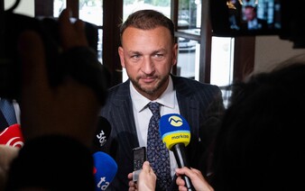 Minister vnútra Eštok bol vo VIP zóne F1. Prokuratúra prípad vracia, dôkazy nestačili