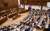 Ministerstvo chce zmeny vo financovaní strán. Peniaze by dostali tí, ktorí sa dostanú do parlamentu