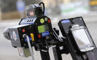 Ministerstvo plánuje kúpiť nové inteligentné radary. Odhalia prekročenie rýchlosti, zapnutý pás či telefonovanie za volantom
