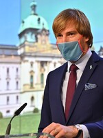 Ministr zdravotnictví Vojtěch jde do domácí karantény. Babiš nemusí