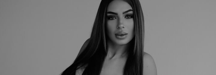 Miška z ruže pre nevestu: OnlyFans mi za tri týždne zarobil päťcifernú sumu. To, že ma fotí moja mama úplne prekrútili (Rozhovor)