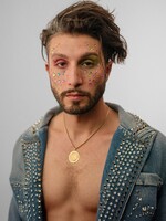 Mistr virálů, duch doby a edamame. Kanadský rapper bbno$ se příští rok vrátí do Prahy!