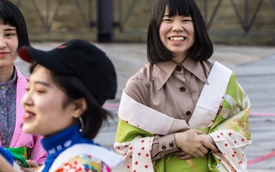 Mladí lidé v Japonsku nechtějí vstoupit do manželství. Země bude mít ještě větší problém s porodností, tvrdí odborník