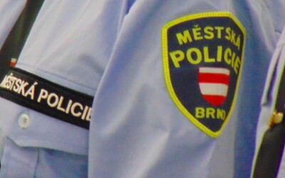 Mladík se v Brně rozhodl vykrást areál městské policie, nachytali jej s mixážním pultem