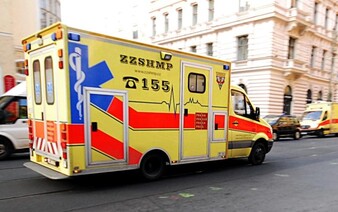 Mladou ženu v Praze srazilo auto. Na místě zemřela