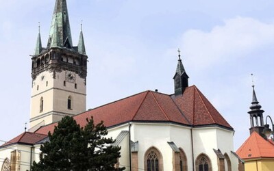 Mladý Bratislavčan sa zabil po páde z veže prešovskej katedrály. Nie je jasné, za akých okolností k tragédii došlo