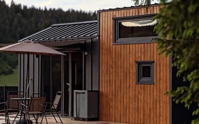 Mladý pár vybudoval tiny house na Orave: Rozpočet sme prekročili, na pol roka som musel ísť pracovať do Nemecka