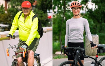 Móda cyklistů: Takhle se oblékají Pražané v centru města. Bez čeho na kole nikdy nevyjedou?