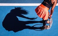 Motýl na prstech tenistky Naomi Osaky i mokrý Lukáš Rohan aneb vítězné snímky World Sports Photography Awards 2022
