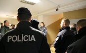Muž v Bratislave prenasledoval 13-ročné dievča. Na ceste zo školy pred ním začal onanovať