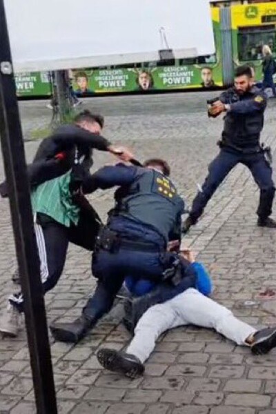 Muž v Německu brutálně pobodal známého aktivistu. Policie útočníka zneškodnila