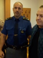 Muž zastřelil v Rokycanech svou družku před očima pětiletého syna, dostal 16 let