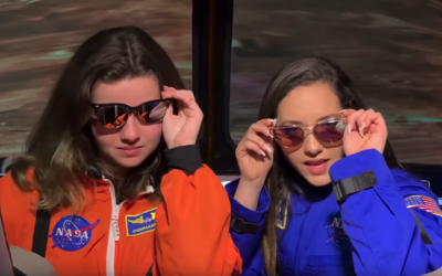 NASA vydáva remix na skladbu Ariany Grande. Oslavuje, že vesmírnu misiu na Mesiac absolvuje žena