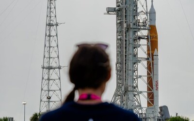 NASA zrušila start rakety na Měsíc