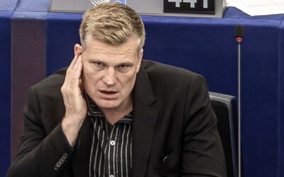 NOVÝ PRŮZKUM: Motoristé by se nyní dostali do Sněmovny, SPD posílilo. Koukni, jak by lidé volili