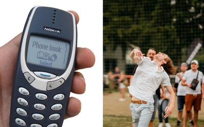 NOVÝ REKORD: Slovák hodil Nokiu 3310 do obrovskej vzdialenosti. Ovládol netradičnú súťaž v Lučenci