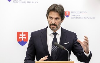 Na Slovensko dorazila tretia stíhačka F-16. Ďalších šesť dorazí už budúci rok