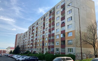 Na Slovensku hrozí, že do pár rokov budeme musieť zbúrať stovky bytoviek. Až 2 milióny ľudí čelí veľkému problému