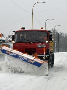 Na Slovensku každú chvíľu poriadne nasneží. Na niektorých miestach napadne až 20 centimetrov snehu (+ mapy)