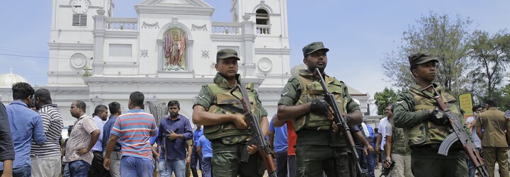 Na Srí Lance došlo k výbuchu několika kostelů a hotelů. O život přišly desítky lidí