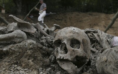 Na Ukrajine objavili masový hrob s obeťami stalinských čistiek. Obsahuje viac ako 20 000 mŕtvych tiel