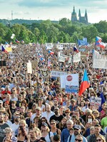 Na Václavském náměstí bude demonstrace proti Zemanovi. Chystají se na ni tisíce lidí